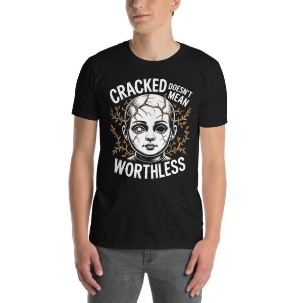 T-Shirt Cracked Worthless Mental Health Vintage