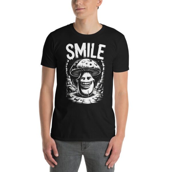 T-Shirt Smile Creepy Mushroom Dark Horror Art