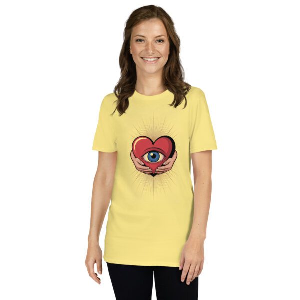 T-Shirt Sacred Heart Eye Spiritual Graphic Design