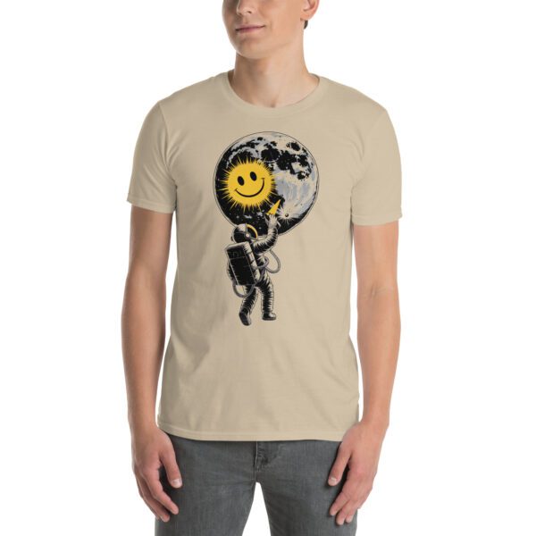 T-Shirt mit Astronaut und Smiley-Mond Design