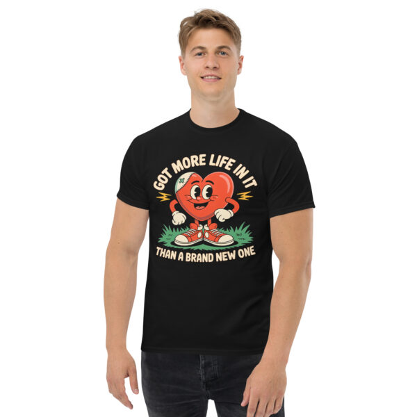 T-Shirt Got More Life – Vintage Heart Sneakers