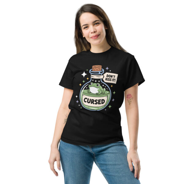 T-Shirt Cursed Frog – Don’t Kiss It, Witch Bottle