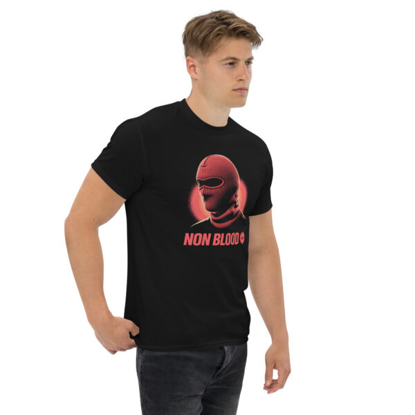T-Shirt NON BLOOD Line Art Porträt Statement