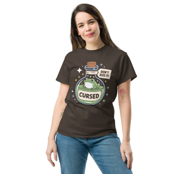 T-Shirt Cursed Frog – Don’t Kiss It, Witch Bottle
