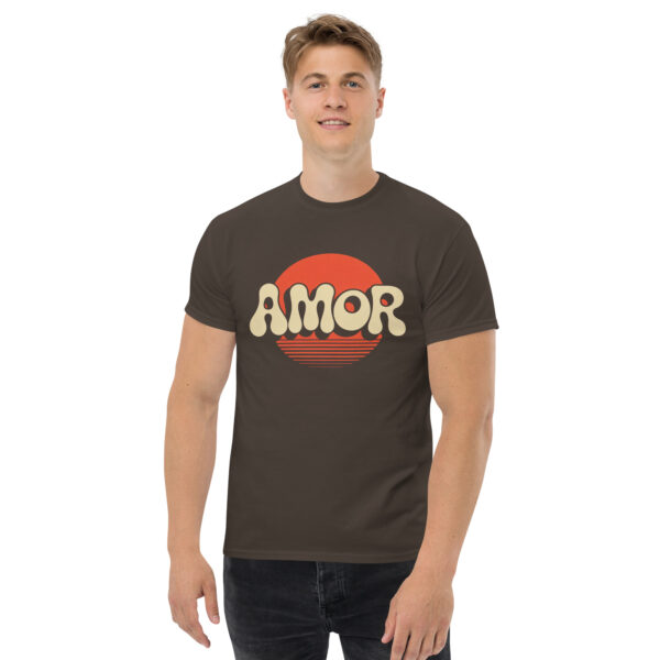 T-Shirt AMOR Sunset – Retro Love Statement