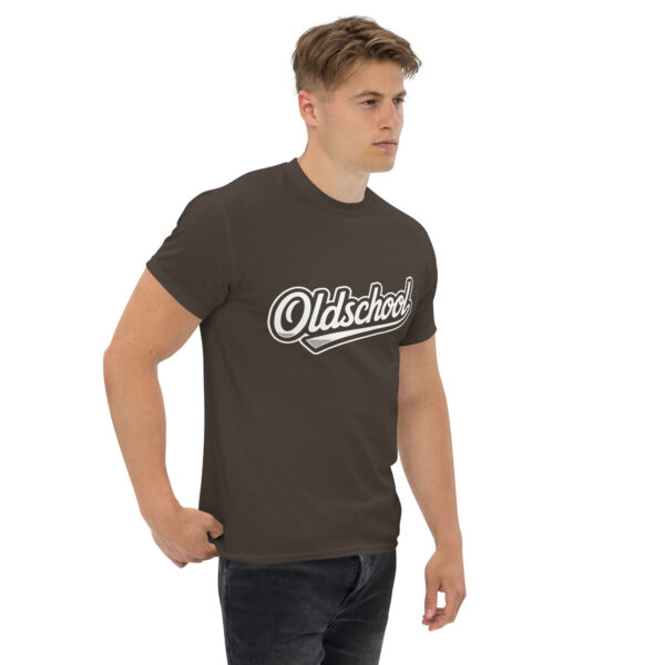 T-Shirt Oldschool Script – Vintage Baseball Style